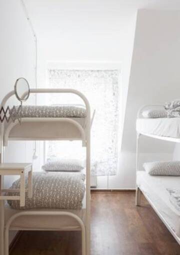 Фотографии Гостиница Hostel Peter and the Wolf г. Санкт-Петербург Санкт-Петербург (Россия) №2 Фото Гостиница Hostel Peter and the Wolf г. Санкт-Петербург 2