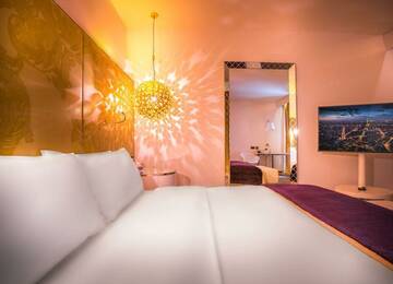 Фото номера Номер делюкс So Comfy Гостиница Four Seasons Lion Palace г. Санкт-Петербург 5
