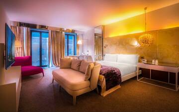 Фото номера Номер полулюкс So Studio king Гостиница Four Seasons Lion Palace г. Санкт-Петербург 2