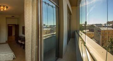 Фото номера Стандартный двухместный номер с 1 кроватью Гостевой дом Sharf Hotel г. Санкт-Петербург 8