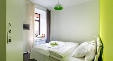 Фото номера Трехместный номер Гостиница Station Hotel M19 г. Санкт-Петербург 3