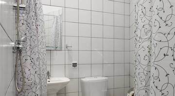 Фото номера Семейный четырехместный номер Гостиница Station Hotel К43 г. Санкт-Петербург 2