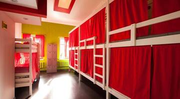Фото номера 8-местный смешанный дорм Гостиница Baby Lemonade Hostel г. Санкт-Петербург 5