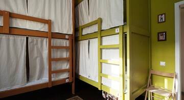 Фото номера 4-местный женский дорм с собственной ванной Гостиница Baby Lemonade Hostel г. Санкт-Петербург 5
