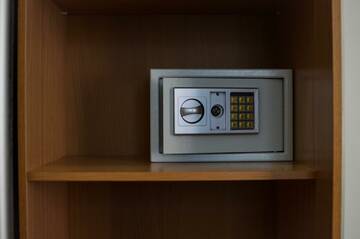 Фото номера Номер стандарт с 1 двуспальной кроватью Гостиница «Центр Отель» г. Санкт-Петербург 19
