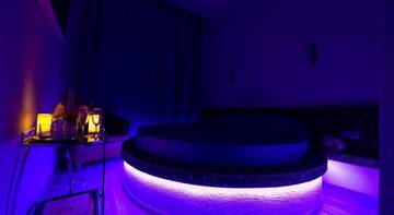Фото номера Стандартный двухместный номер с 1 кроватью Гостевой дом Alex Hotel on Zvezdnaya г. Санкт-Петербург 22