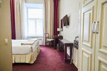 Фото номера 2-местный номер стандарт Гостевой дом The Bridge Hotel г. Санкт-Петербург 2