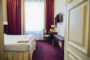 Фото номера 2-местный номер стандарт улучшенный Гостевой дом The Bridge Hotel г. Санкт-Петербург 2