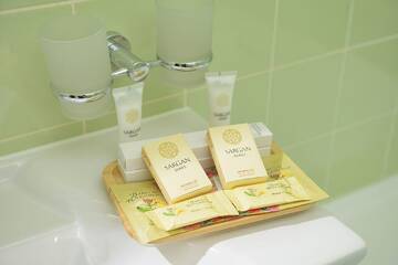 Фото номера Джуниор сюит, с видом на город Гостиница Cronwell Inn Стремянная г. Санкт-Петербург 7