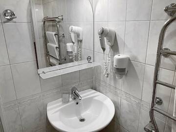 Фото номера Улучшенный двухместный номер с 2 отдельными кроватями Гостиница Красный Терем г. Санкт-Петербург 6