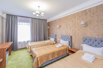 Фото номера Трехместный номер Гостиница  Ланселот г. Санкт-Петербург 3