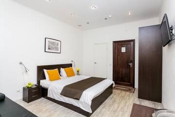 Фото номера Семейный Гостиница White and Black Home г. Санкт-Петербург 2