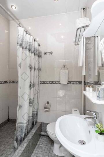 Фото номера Семейный Гостиница White and Black Home г. Санкт-Петербург 7
