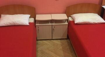 Фото номера Односпальная кровать в  женском общем номере Хостел Gosti na Grafskom г. Санкт-Петербург 3