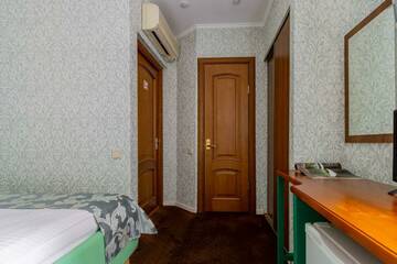 Фото номера Комната улучшенная с 1 односпальной кроватью Мини-отель Блюз г. Санкт-Петербург 3
