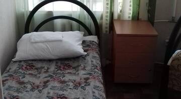Фото номера Бюджетный трехместный номер Гостевой дом Sharm г. Санкт-Петербург 4