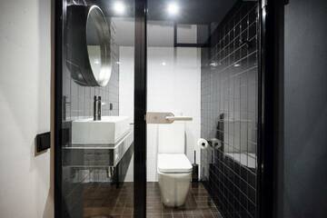 Фото номера 1-местный капсульный номер (без окна) Гостевой дом InBox Capsule Hotel г. Санкт-Петербург 4