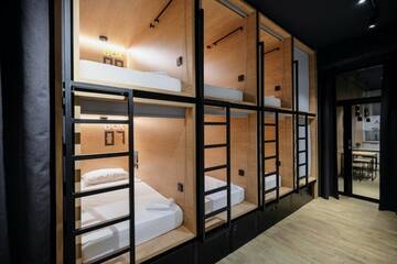 Фото номера Капсула в 16-ти местной комнате Гостевой дом InBox Capsule Hotel г. Санкт-Петербург 3