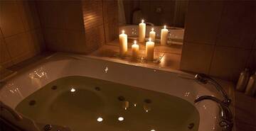 Фото номера Love Suite с большой джакузи и видом на набережную Гостиница  Астерия г. Санкт-Петербург 8