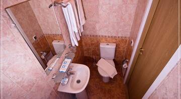 Фото номера Стандартный двухместный номер с 2 отдельными кроватями Гостиница Лебедушка на Энгельса г. Санкт-Петербург 6