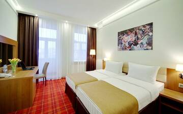Фото номера Номер комфорт с 1 двуспальной кроватью Гостиница Best Western PLUS Centre Hotel г. Санкт-Петербург 2