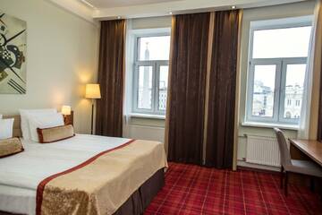 Фото номера Номер комфорт с 2 односпальными кроватями с видом Гостиница Best Western PLUS Centre Hotel г. Санкт-Петербург 7