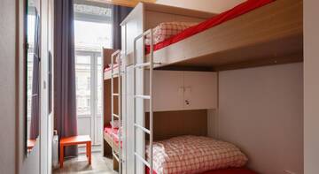 Фото номера Кровать в общем четырехместном номере Гостиница Simple Hostel Nevsky г. Санкт-Петербург 2