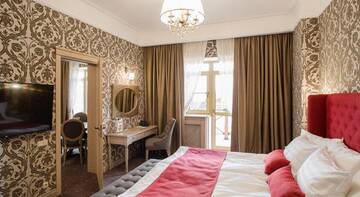 Фото номера Люкс с балконом Гостиница Levada Park-Hotel г. Санкт-Петербург 4