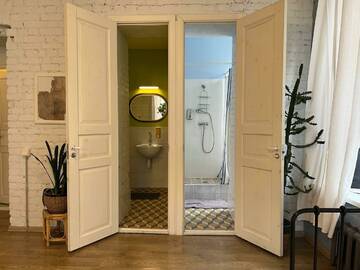 Фото номера Номер люкс семейный Гостиница Soul Kitchen Hostel г. Санкт-Петербург 3