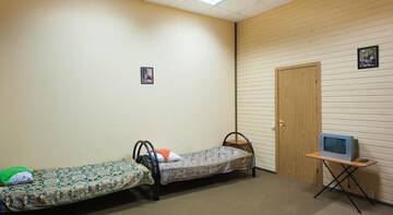 Фото номера Стандартный четырехместный номер Гостиница Pestel Inn г. Санкт-Петербург 8