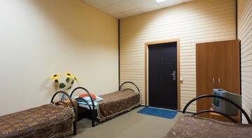 Фото номера Четырехместный номер с общей ванной комнатой Гостиница Pestel Inn г. Санкт-Петербург 4