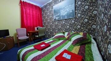 Фото номера Семейный номер с душем Гостиница Samsonov Hotel на Невском проспекте г. Санкт-Петербург 2