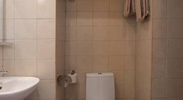 Фото номера Стандартный двухместный номер с 2 отдельными кроватями Гостиница Большой 45 г. Санкт-Петербург 2
