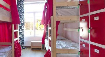 Фото номера Кровать в общем 6-местном номере Хостел Cat House г. Санкт-Петербург 3
