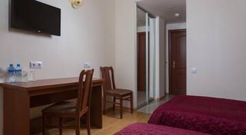 Фото номера Двухместный номер с 2 отдельными кроватями Гостиница Avetpark Hotel г. Санкт-Петербург 6