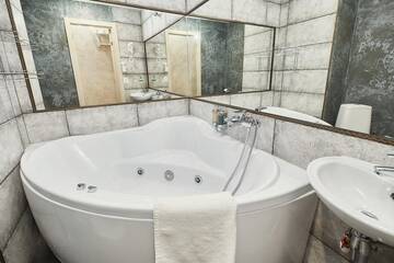 Фото номера Апартаменты с джакузи Апарт-отель TakeRoom Кронверская г. Санкт-Петербург 6