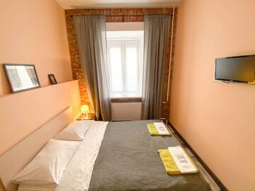 Фото номера Двухместный номер с 1 кроватью и креслом-кроватью Отель Boho Loft Hotel Nevsky г. Санкт-Петербург 18