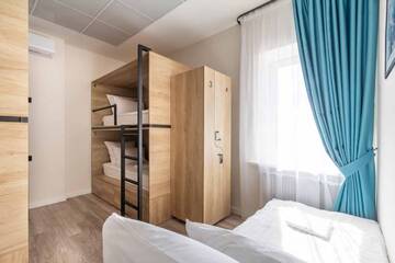 Фото номера Кровать в общем номере  с 5 кроватями Хостел 338 г. Санкт-Петербург 24