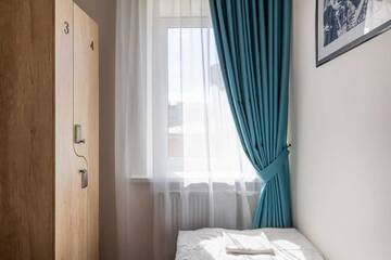 Фото номера Кровать в общем номере  с 5 кроватями Хостел 338 г. Санкт-Петербург 22