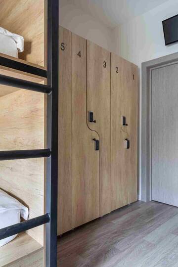 Фото номера Кровать  в  6-местном номере Хостел 338 г. Санкт-Петербург 28