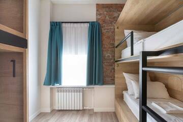 Фото номера Кровать в общем номере с 4 кроватями Хостел 338 г. Санкт-Петербург 18