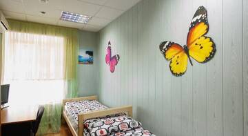 Фото номера Двухместный номер эконом-класса с 2 отдельными кроватями и общей ванной комнатой Хостел  Счастливое Место г. Санкт-Петербург 4