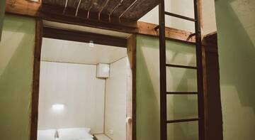 Фото номера Двухместный номер-капсула Гостевой дом Your Space Capsule Hotel г. Санкт-Петербург 5