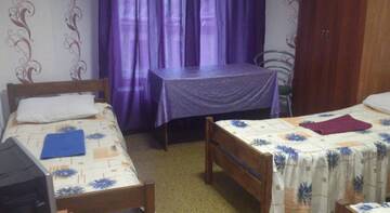 Фото номера Трехместный номер с общей ванной комнатой Хостел Lira Mini Hotel г. Санкт-Петербург 9