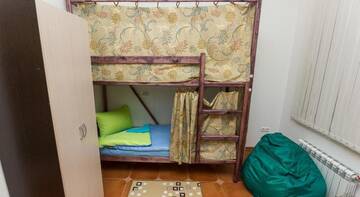Фото номера Кровать в общем 6-местном номере №2 Гостиница EveRest hostel г. Санкт-Петербург 4
