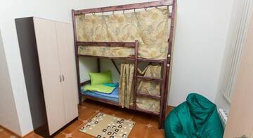 Фото номера Кровать в общем 6-местном номере №2 Гостиница EveRest hostel г. Санкт-Петербург 3