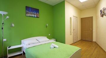Фото номера Семейный номер с ванной комнатой Хостел CityLime Hostel г. Санкт-Петербург 2