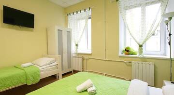 Фото номера Семейный номер с ванной комнатой Хостел CityLime Hostel г. Санкт-Петербург 6