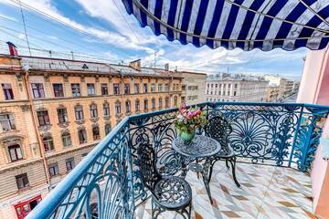 Фото номера Делюкс с балконом Гостиница Akyan St-Petersburg  г. Санкт-Петербург 9