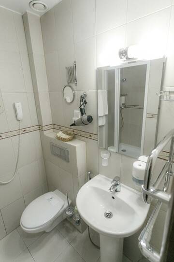 Фото номера 3-местный номер стандарт Гостиница Le Vashoff Hotel г. Санкт-Петербург 4